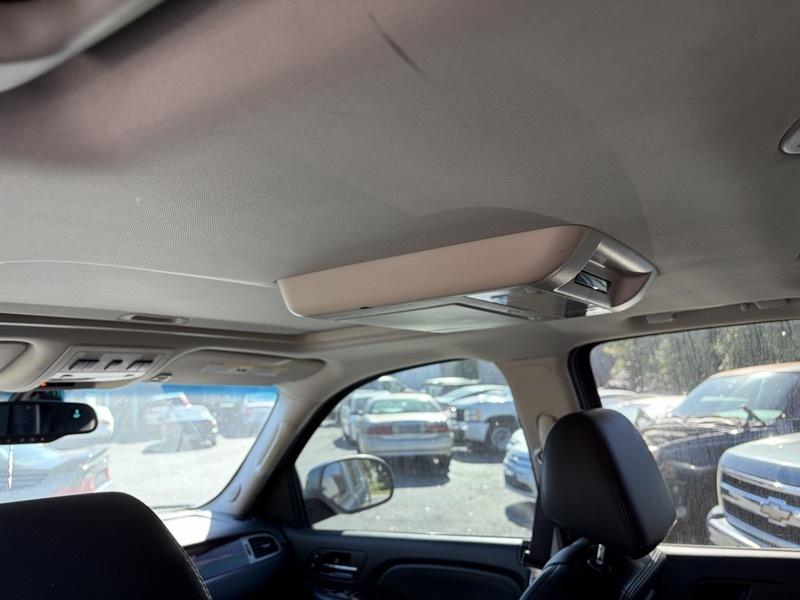 GMC Yukon Denali AWD 2008