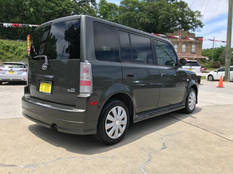 Scion xB Wagon 2005