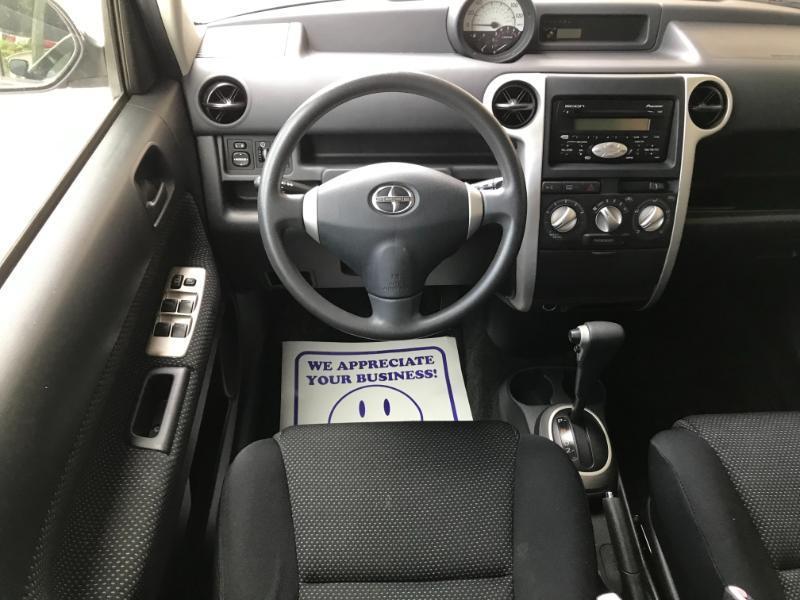 Scion xB Wagon 2005