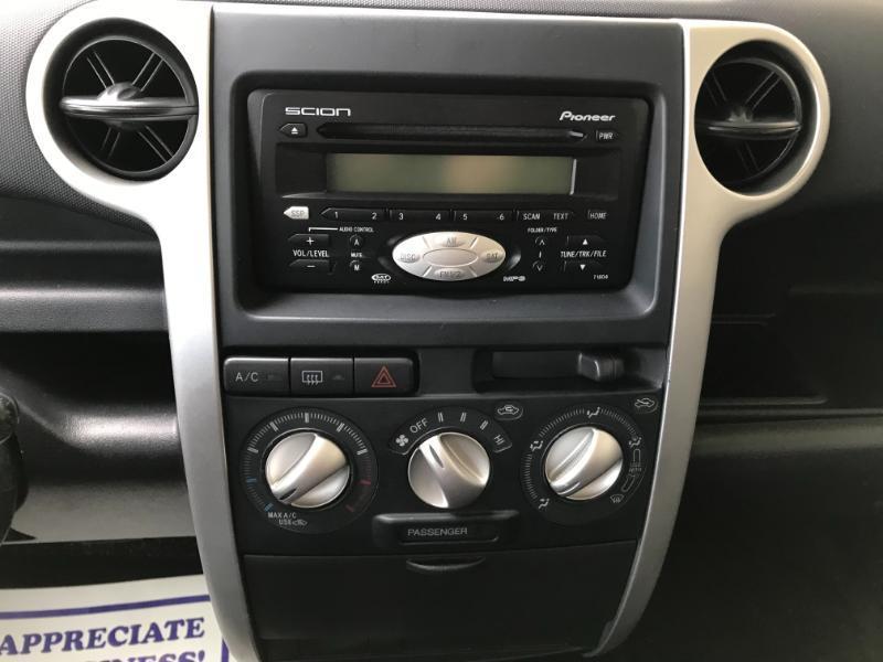Scion xB Wagon 2005
