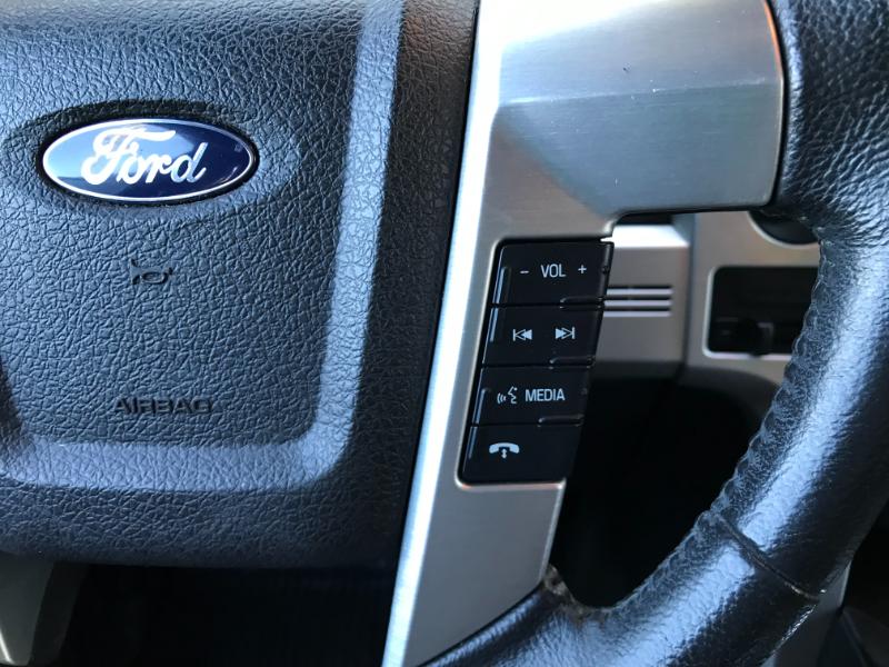 Ford F-150 Platinum SuperCrew 4WD 2013 Ford F-150 Platinum SuperCrew 4WD 2013