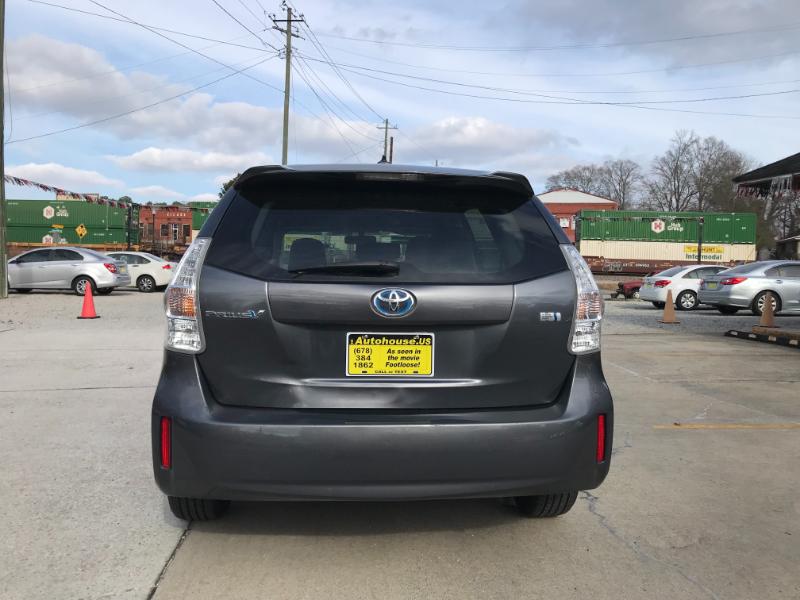 Toyota Prius V Two 2013