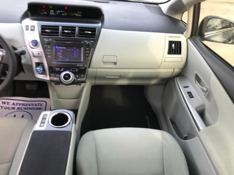 Toyota Prius V Two 2013