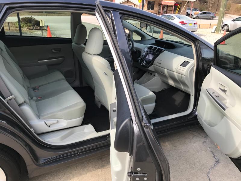 Toyota Prius V Two 2013