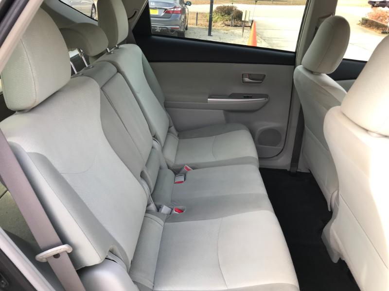 Toyota Prius V Two 2013