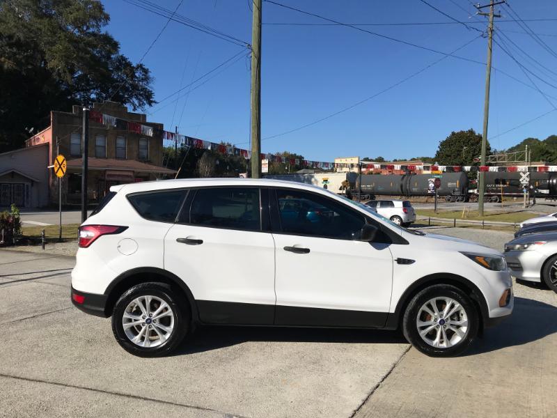 Ford Escape S 2018