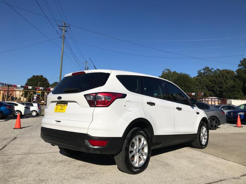Ford Escape S 2018