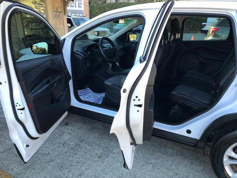 Ford Escape S 2018