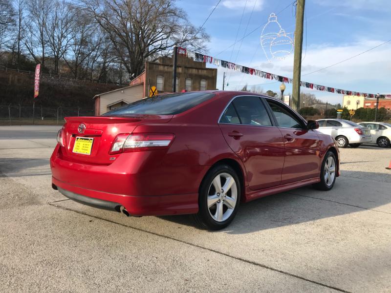 Toyota Camry SE 2011
