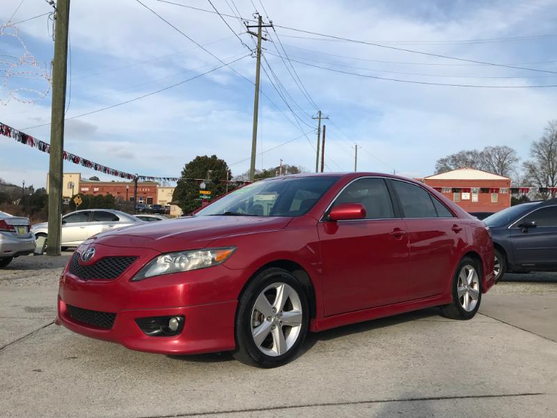 Toyota Camry SE 2011