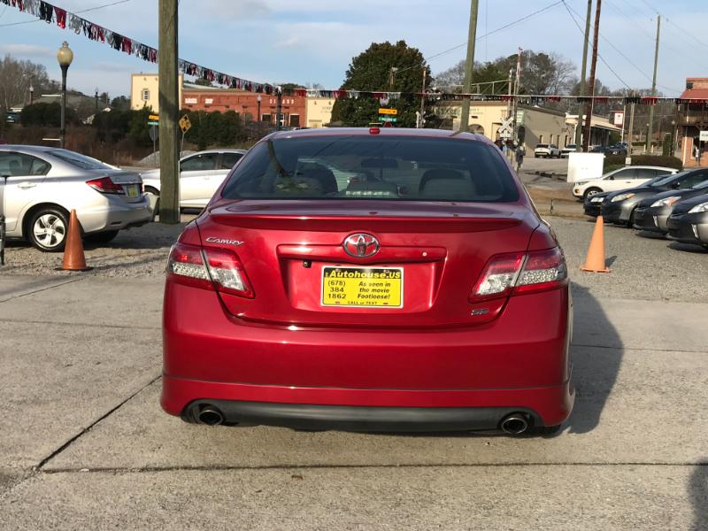 Toyota Camry SE 2011