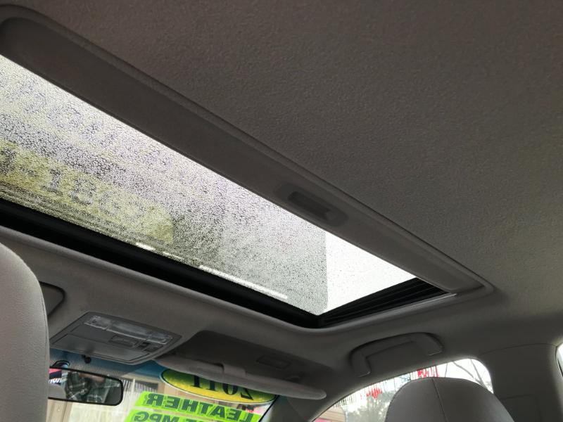 Toyota Camry SE 2011