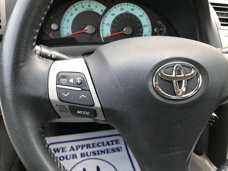 Toyota Camry SE 2011