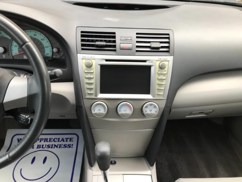 Toyota Camry SE 2011