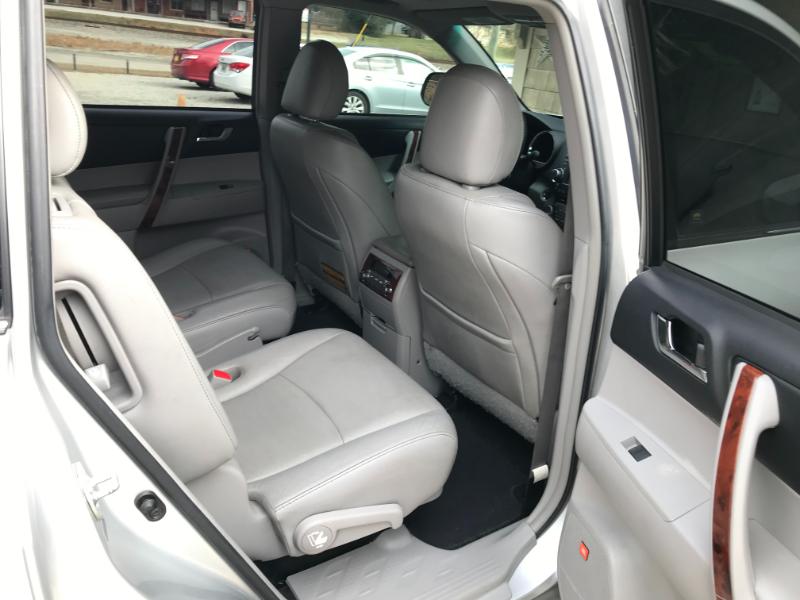 Toyota Highlander Limited 2012