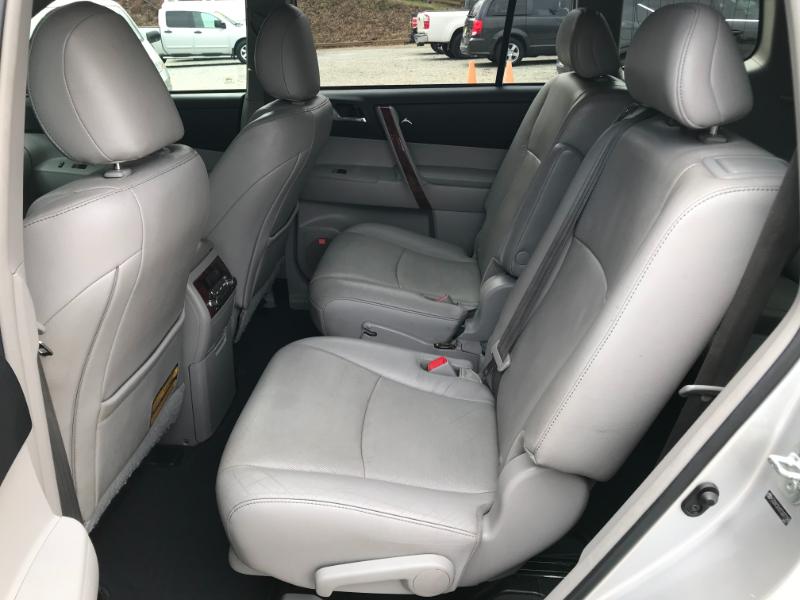 Toyota Highlander Limited 2012