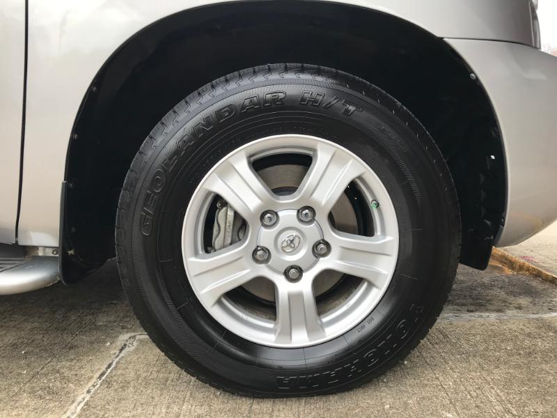 Toyota Sequoia SR5 5.7L 2WD 2008