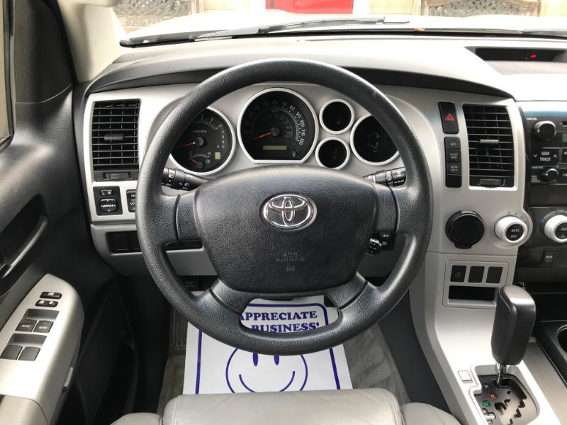 Toyota Sequoia SR5 5.7L 2WD 2008