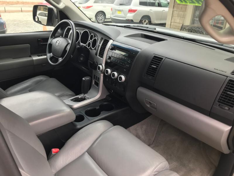 Toyota Sequoia SR5 5.7L 2WD 2008