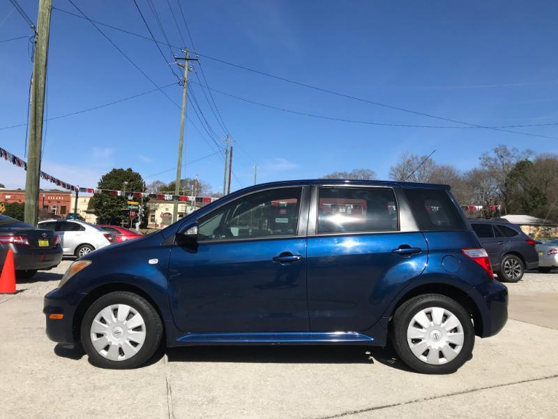 Scion xA Hatchback 2006