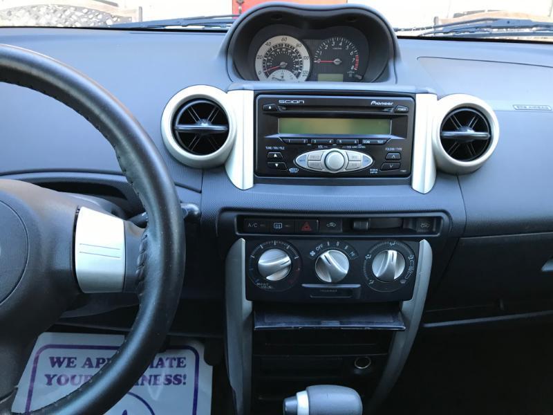 Scion xA Hatchback 2006