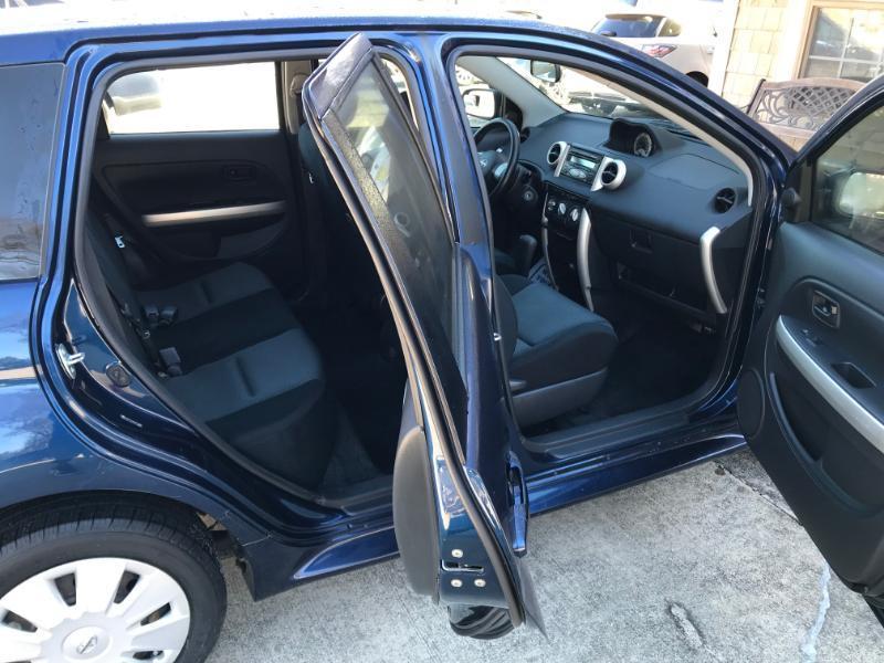 Scion xA Hatchback 2006