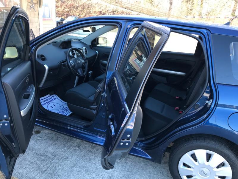 Scion xA Hatchback 2006