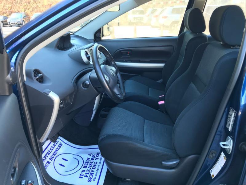 Scion xA Hatchback 2006