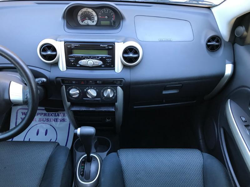 Scion xA Hatchback 2006