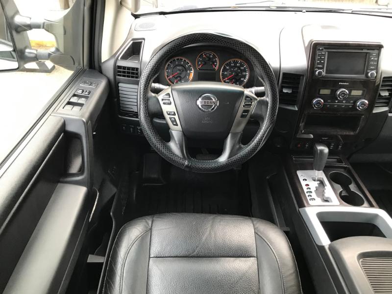 Nissan Titan SL Crew Cab 2WD 2013