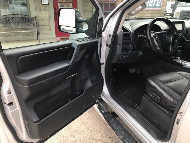 Nissan Titan SL Crew Cab 2WD 2013
