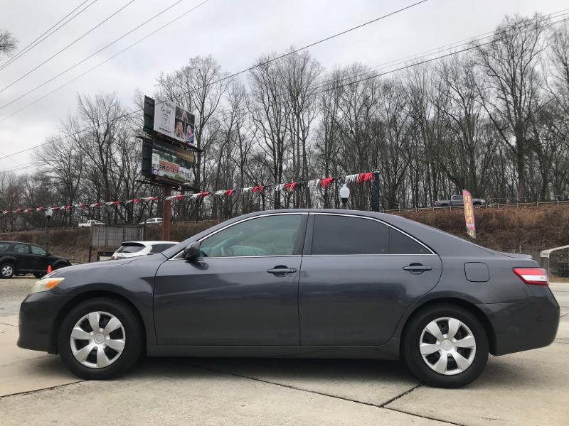 Toyota Camry LE 2011