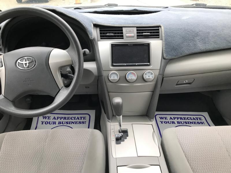 Toyota Camry LE 2011