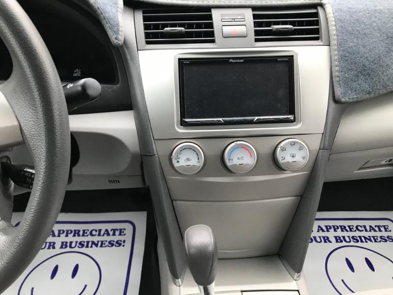 Toyota Camry LE 2011