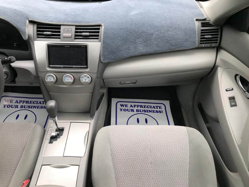 Toyota Camry LE 2011