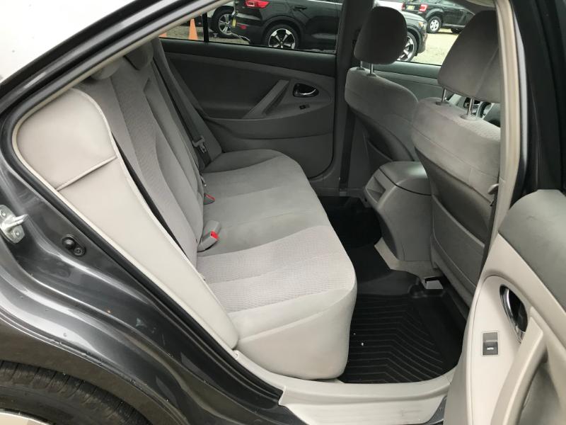 Toyota Camry LE 2011