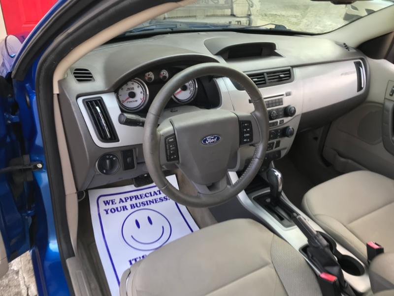 Ford Focus SES Sedan 2011