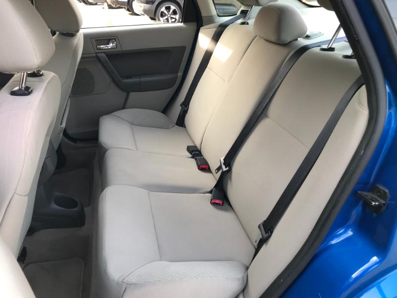 Ford Focus SES Sedan 2011