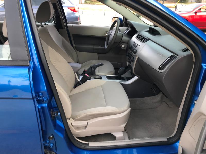 Ford Focus SES Sedan 2011