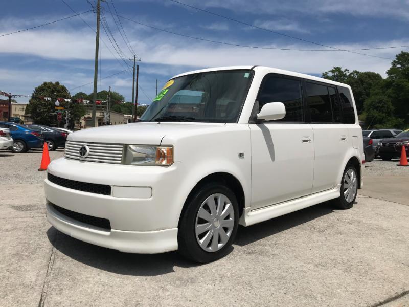 Scion xB Wagon 2005