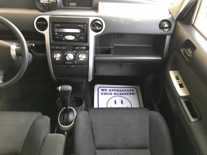 Scion xB Wagon 2005