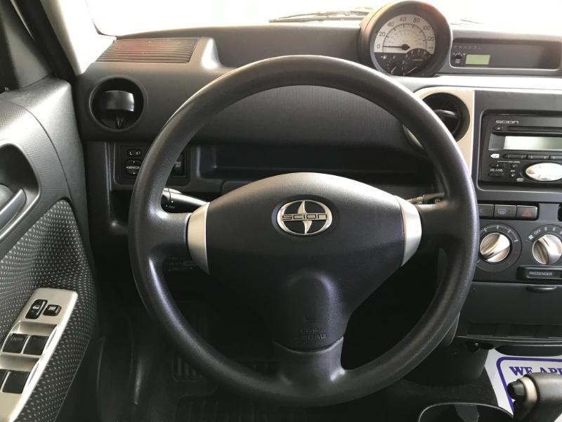 Scion xB Wagon 2005