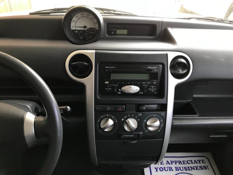 Scion xB Wagon 2005