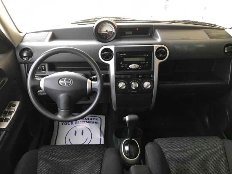Scion xB Wagon 2005