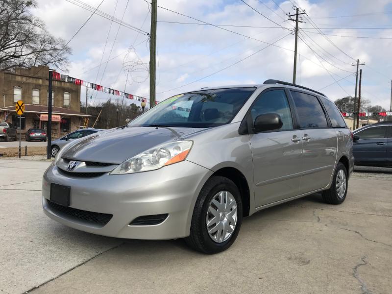 Toyota Sienna LE 2006