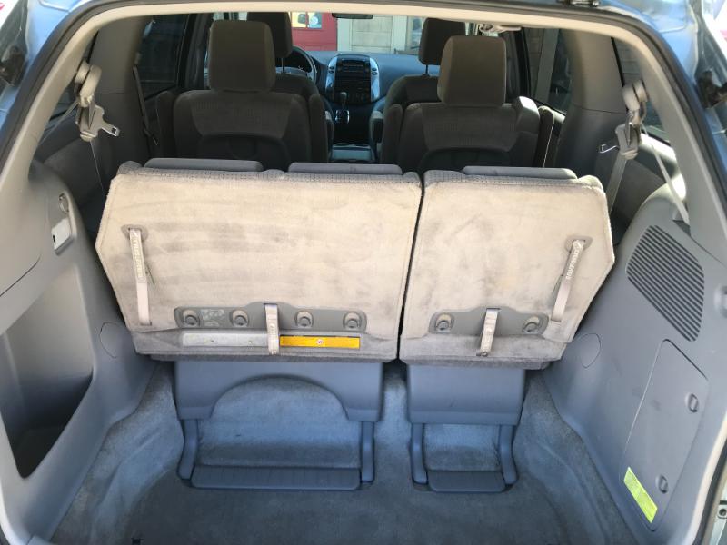 Toyota Sienna LE 2010