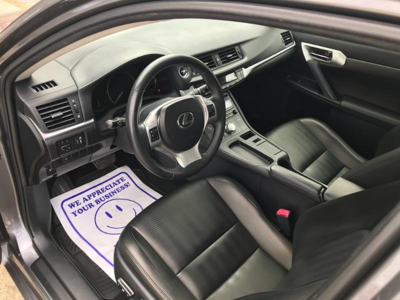 Lexus CT 200h Hybrid 4D Hatchback 2013