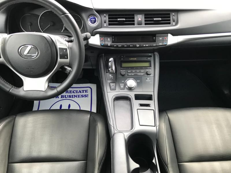 Lexus CT 200h Hybrid 4D Hatchback 2013