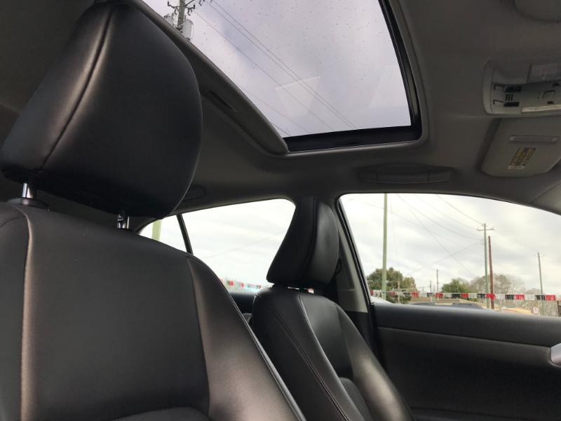 Lexus CT 200h Hybrid 4D Hatchback 2013