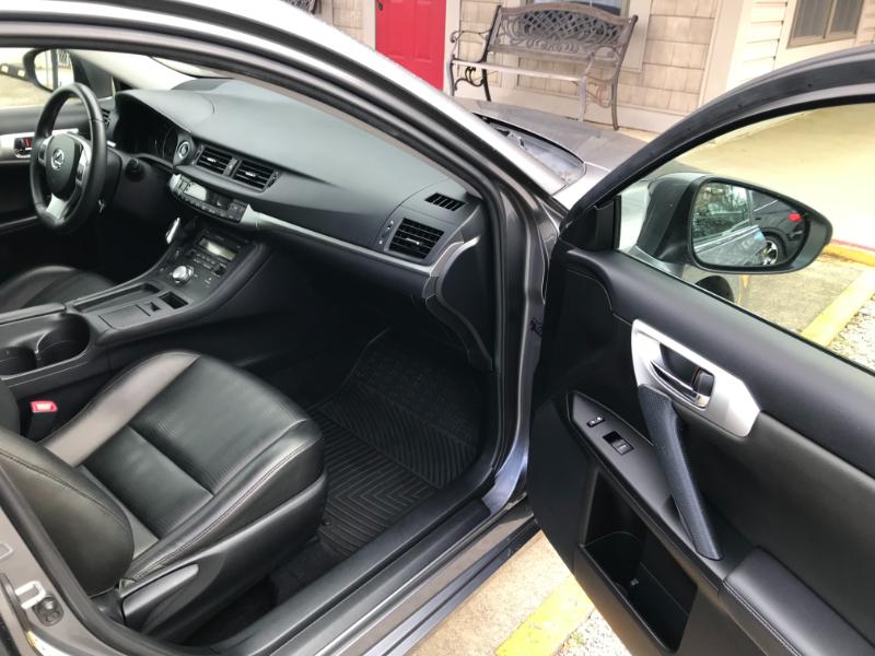 Lexus CT 200h Hybrid 4D Hatchback 2013